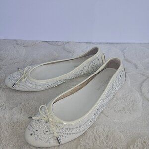 DonaldPliner Womens Studded Slip On Ballerina Flats Sz 8 White Boho Fairy Comfy